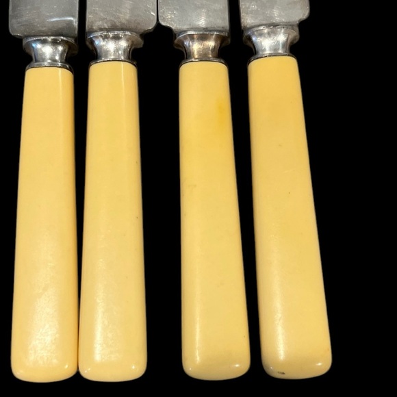 *SOLD*Vintage Lot Landers Frary & Clark Aetna Works Butter KnifeSetof4 Bakelite? - Picture 7 of 9